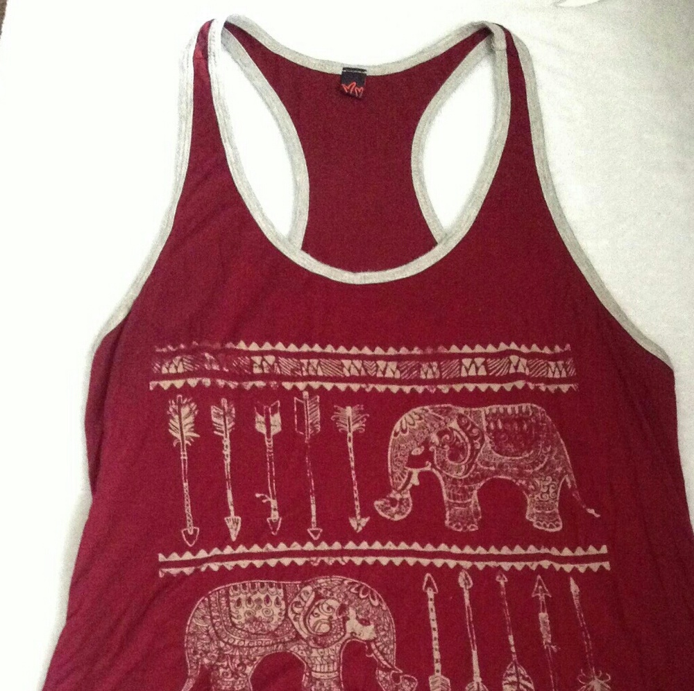 Graphic Elephant Tank Top sz Large juniors